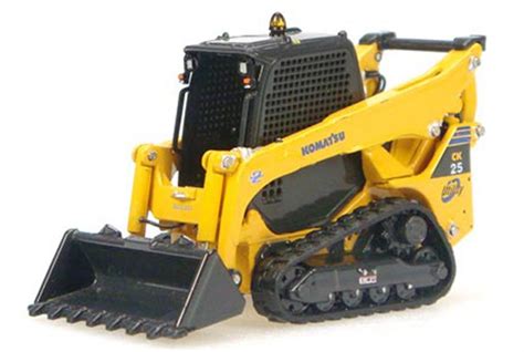 1/50 UNIVERSAL HOBBIES KOMATSU CK 25 SKID STEER 